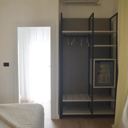 Torino فندق برينديسي