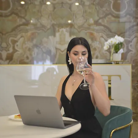 Torino فندق برينديسي