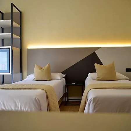 Torino 3*